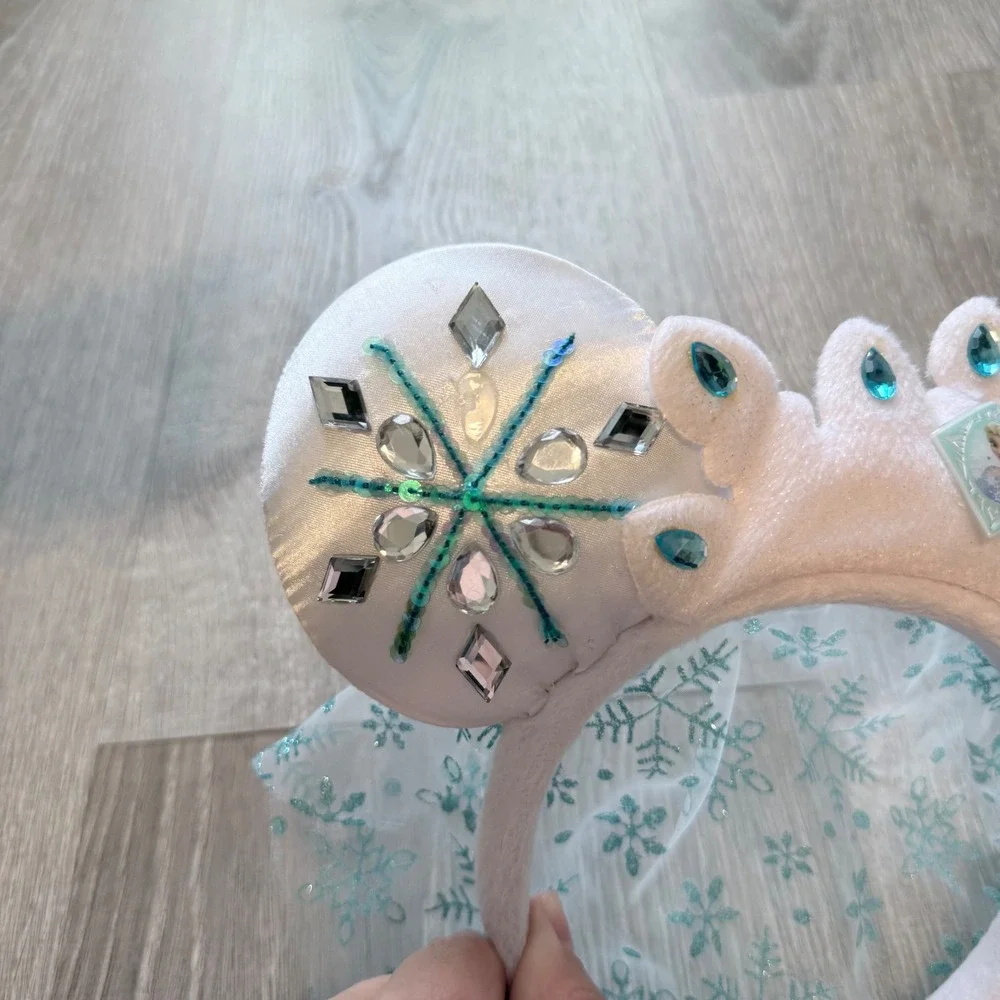 Disney Parks Elsa Frozen Minnie Mouse Ears Headband White Teal Tiara Veil Gem
